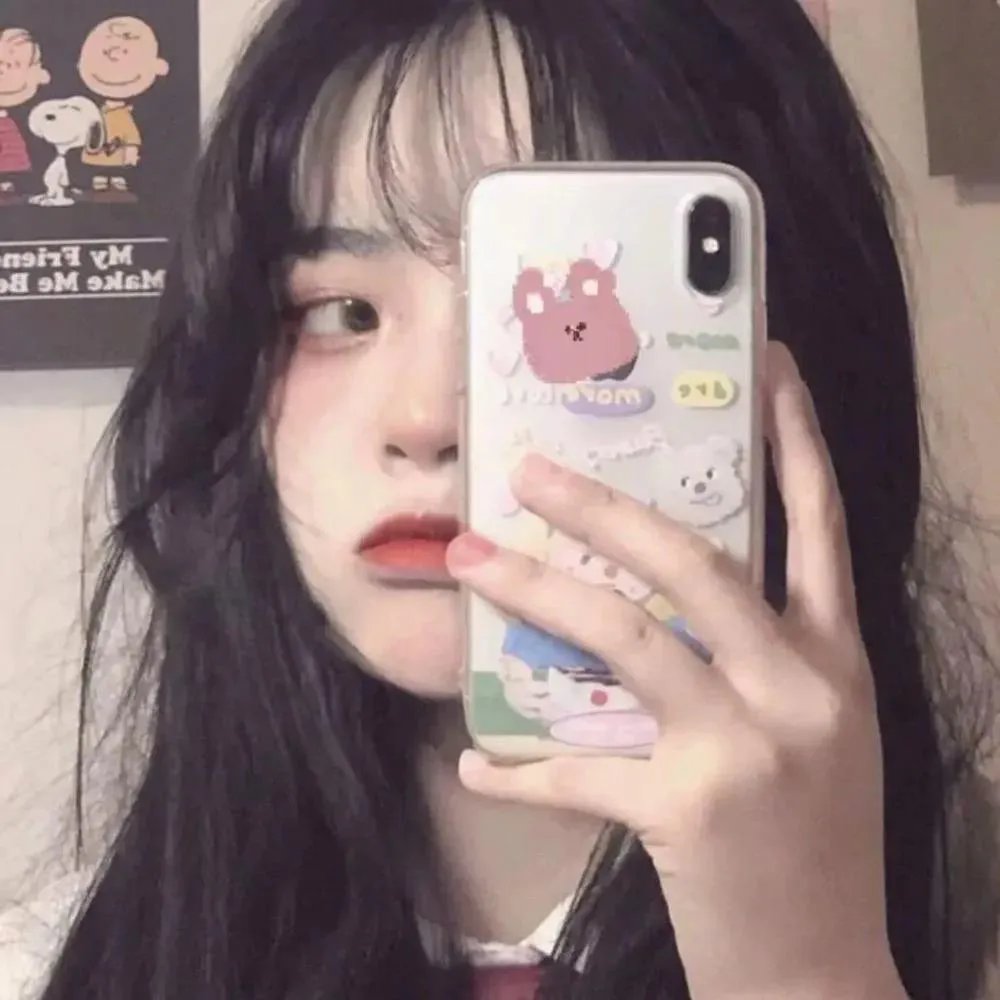 蒙面纱的男子
